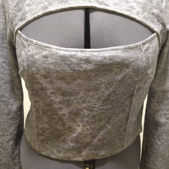 🔥 NWT 🔥 Fashion Nova Wild Thoughts Suede Cutout Top Women's Size 2X - Picture 5 of 7